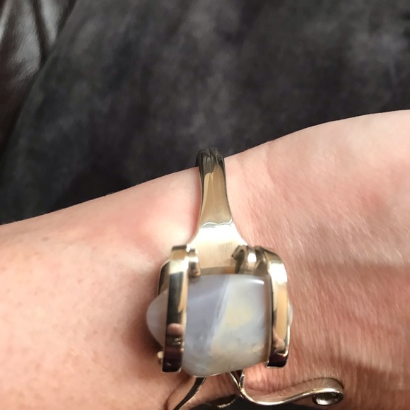 Silver bracelet with beautiful polished stone - Picture 4 of 8